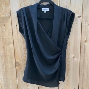 New Gilli Sleeveless Faux Wrap Top Small